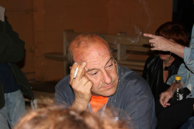 19.jpg - mon MICHEL semble harassé (N. B. : VRAIMENT 1 Mec BIEN !).