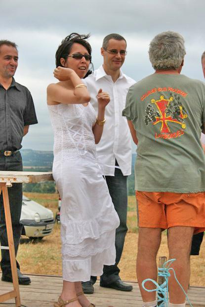 16.jpg - cette charmante Dame est l'Adjointe au Maire de Lasbordes.